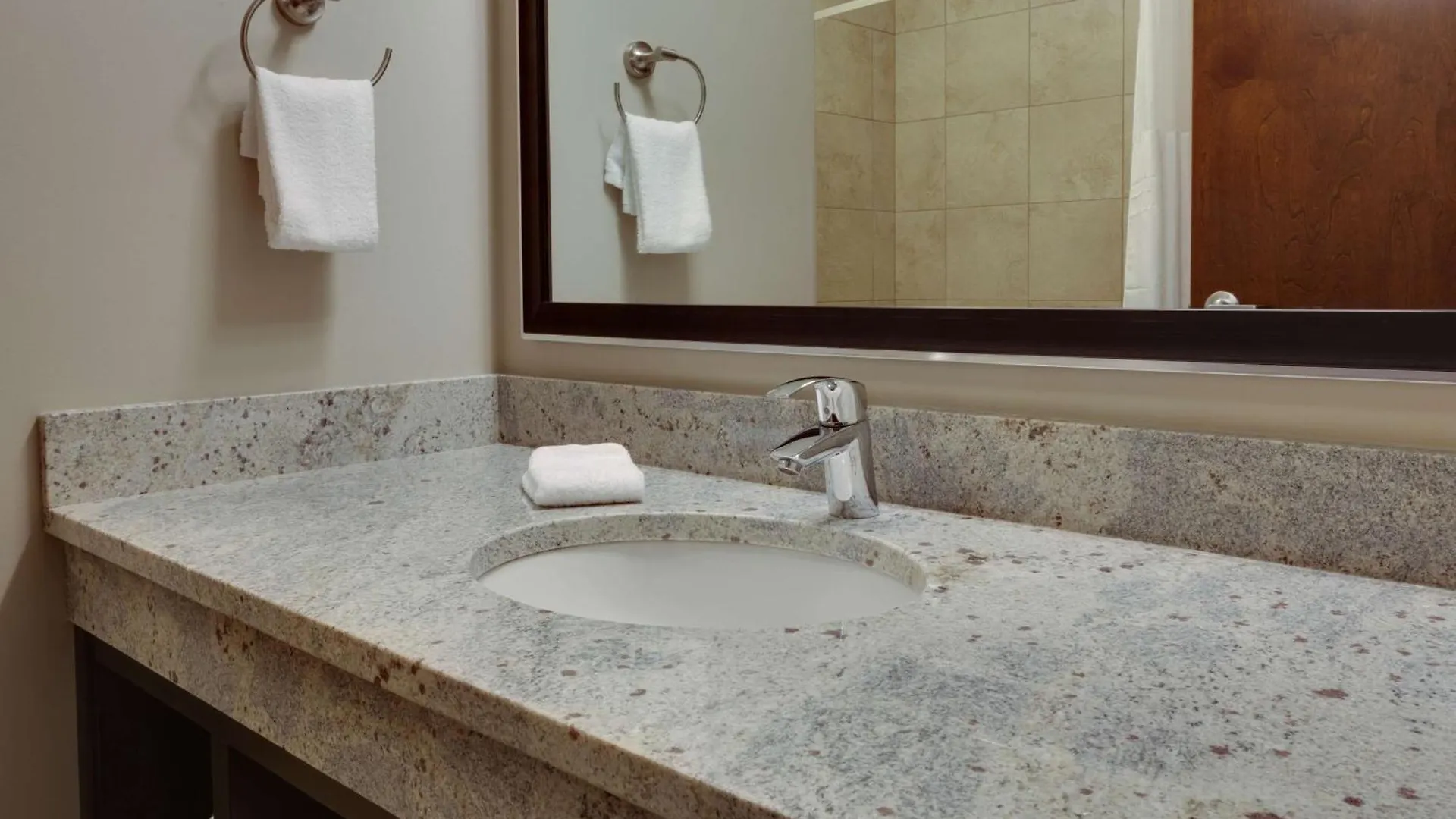 Otel Drury Inn & Suites Pittsburgh Airport Settlers Ridge