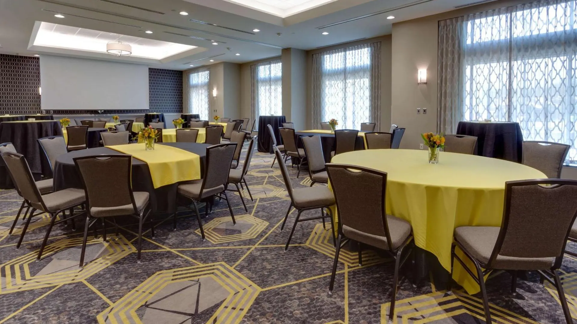 Hotel Drury Inn & Suites Pittsburgh Airport Settlers Ridge