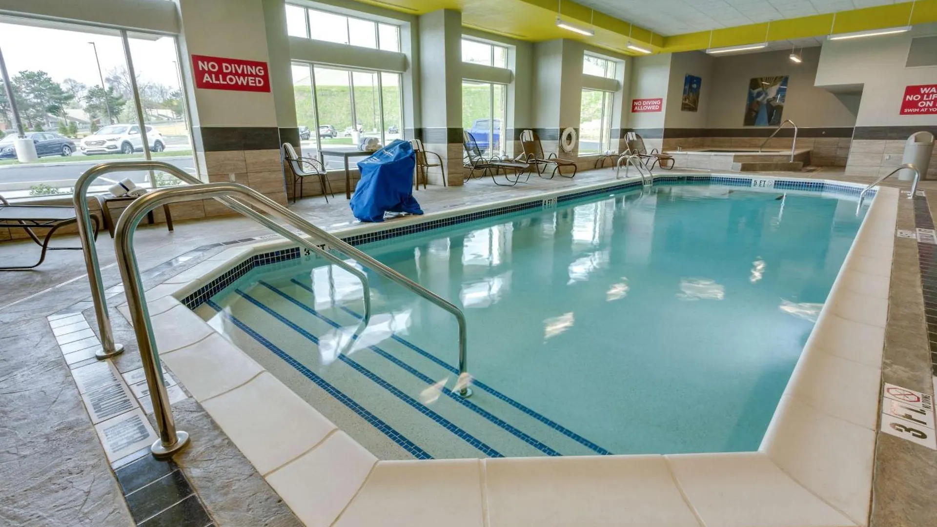 Drury Inn & Suites Pittsburgh Airport Settlers Ridge Otel Imperial